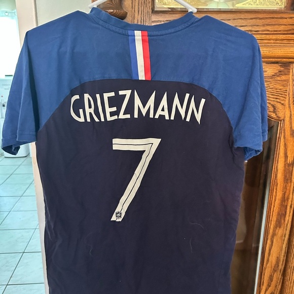 2018 Griezmann soccer - Picture 1 of 3